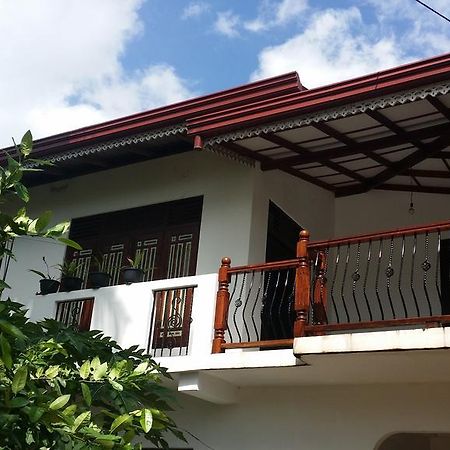 Dumi House Apartamento Weligama Exterior foto